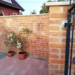 Mona Apartmán