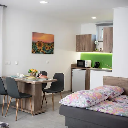 Mona Apartament Sárvár
